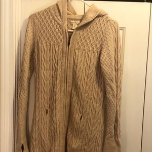 Akini Long Tan XS Zip-Up Sweater